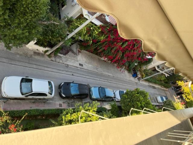 Spacious And Sunny Appartment In Cholargos أثينا المظهر الخارجي الصورة